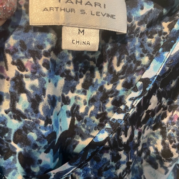 Tahari ASL, sleeveless blouse. Great condition. No flaws size M - Picture 2 of 2